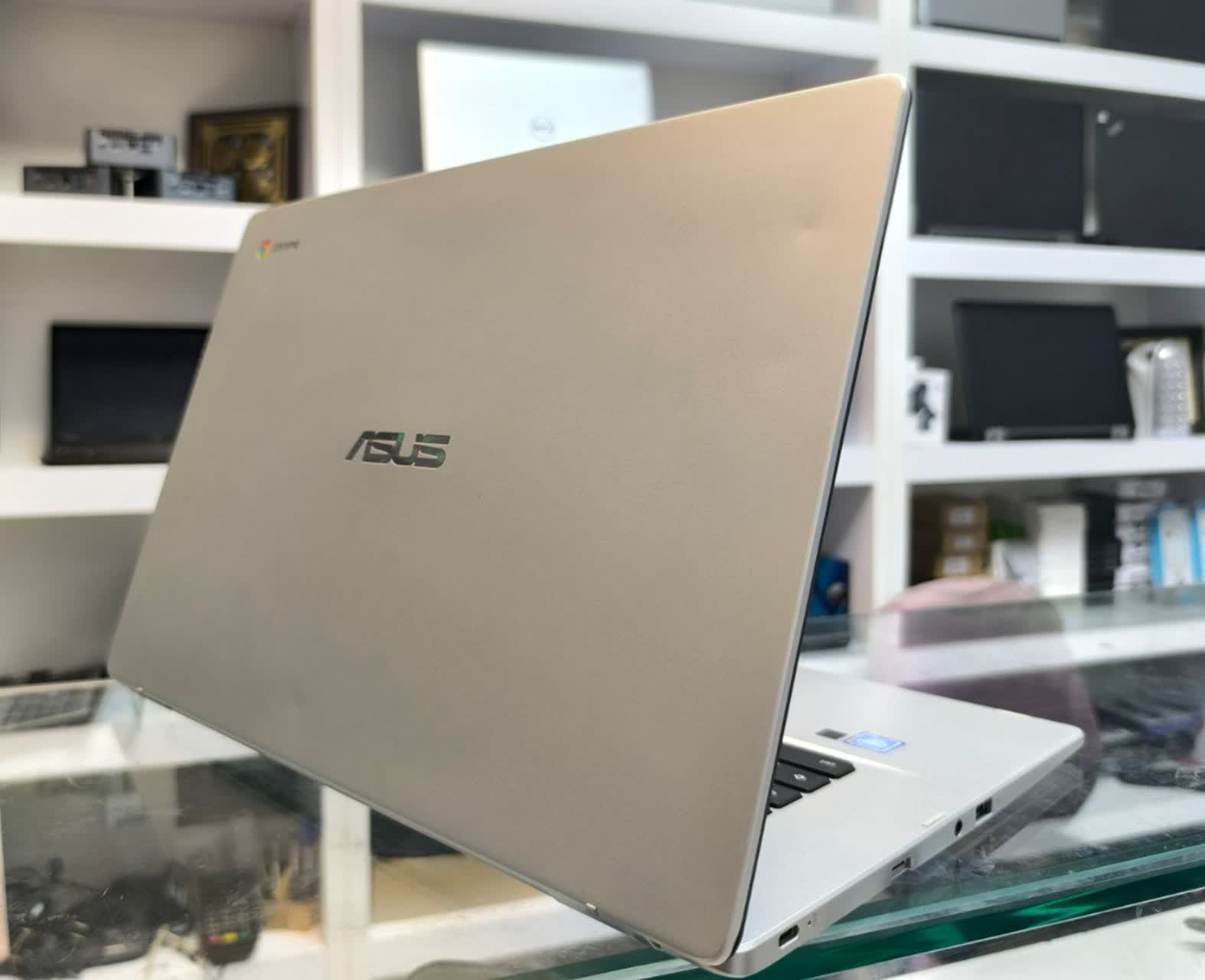 لپ‌تاپ اندرویدی ASUS Chromebook C523N | سبک و پرتابل برای کار و تحصیل
